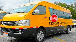 Buseta Escolar Amarilla