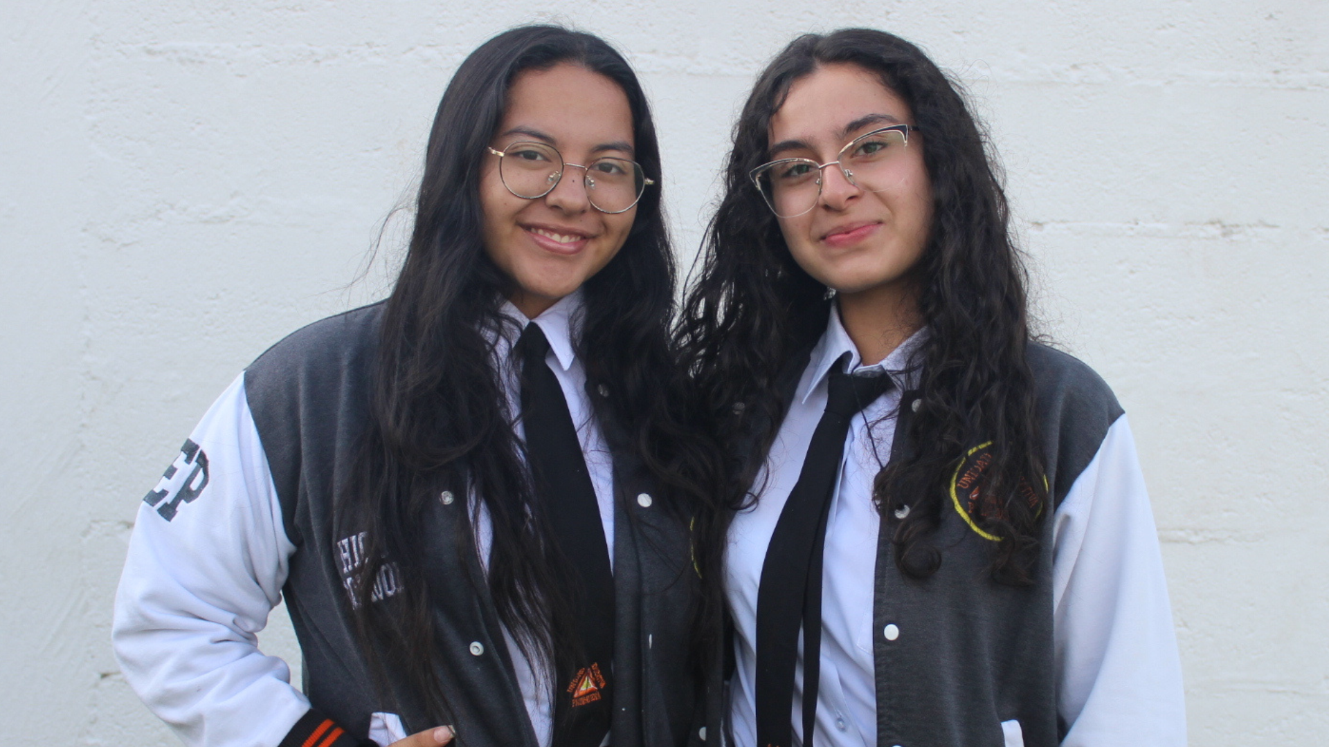 Estudiantes sonriendo